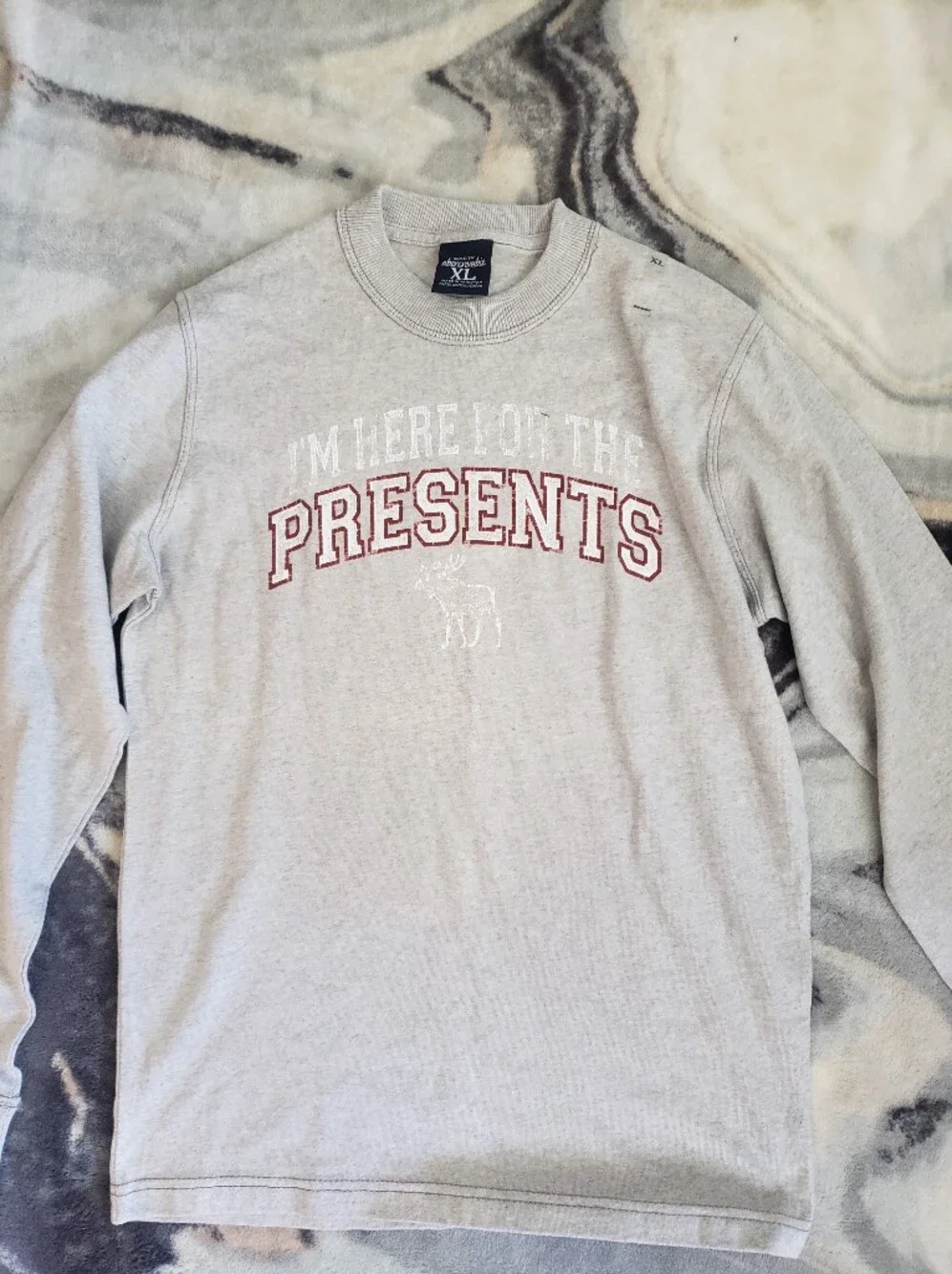 Abercrombie & Fitch I'm Here For The Presents Crewneck Holiday Sweatshirt XL